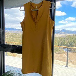 Title Nine Speed Racer Tunic Medium Yellow